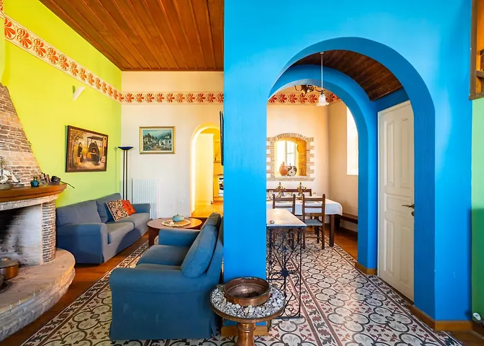 Christina House - Petalidi's Moorea Gem * ペタリディオン