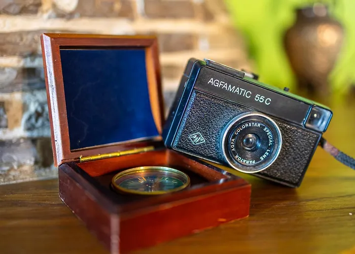 Christina House - Petalidi's Moorea Gem * ペタリディオン